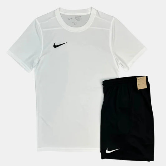 NIKE DRI FIT WHITE SET - T SHIRT / SHORTS