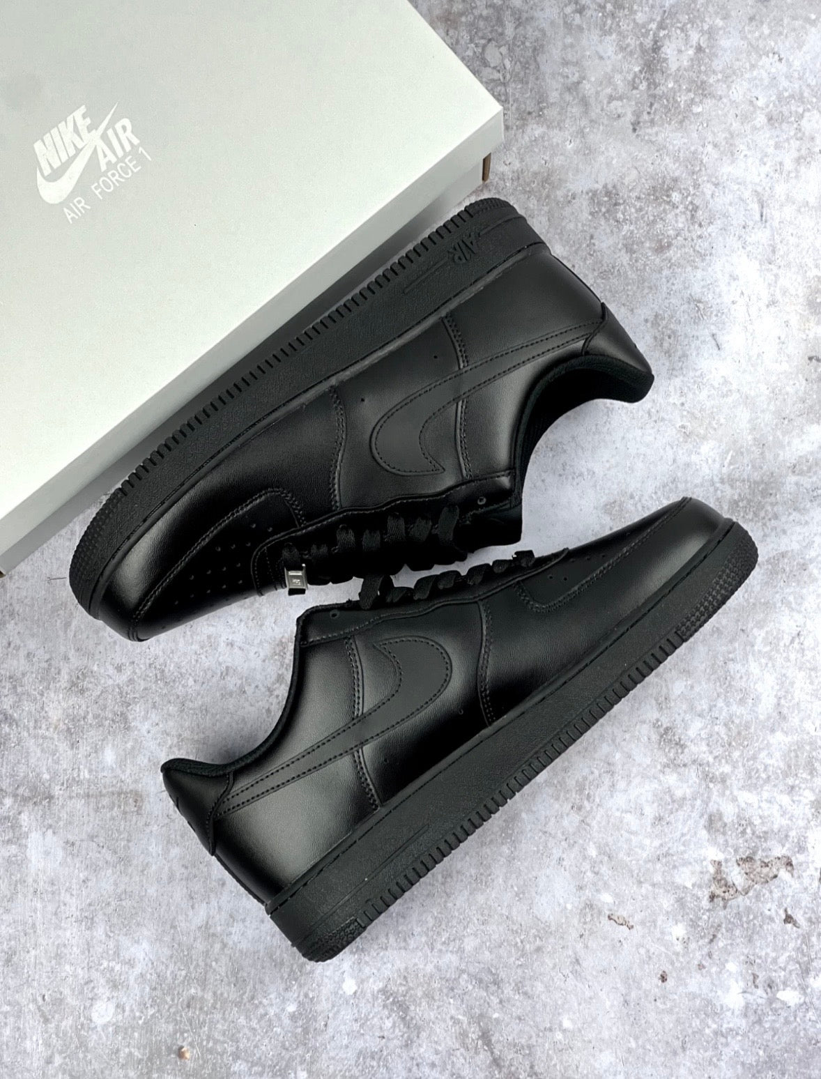 Nike Air Force 1 Black