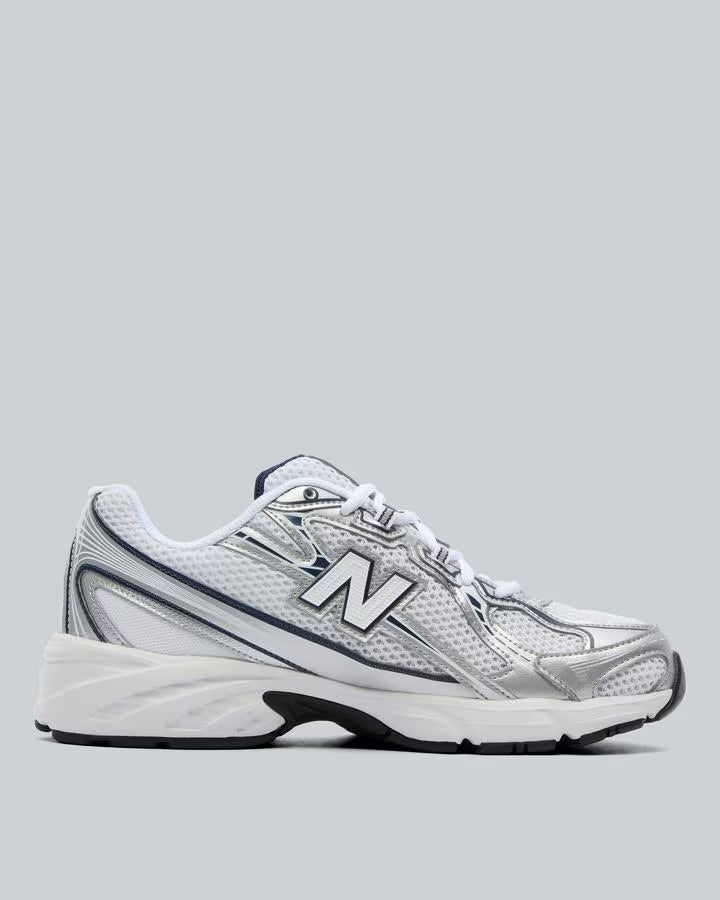 New Balance 740 Trainer