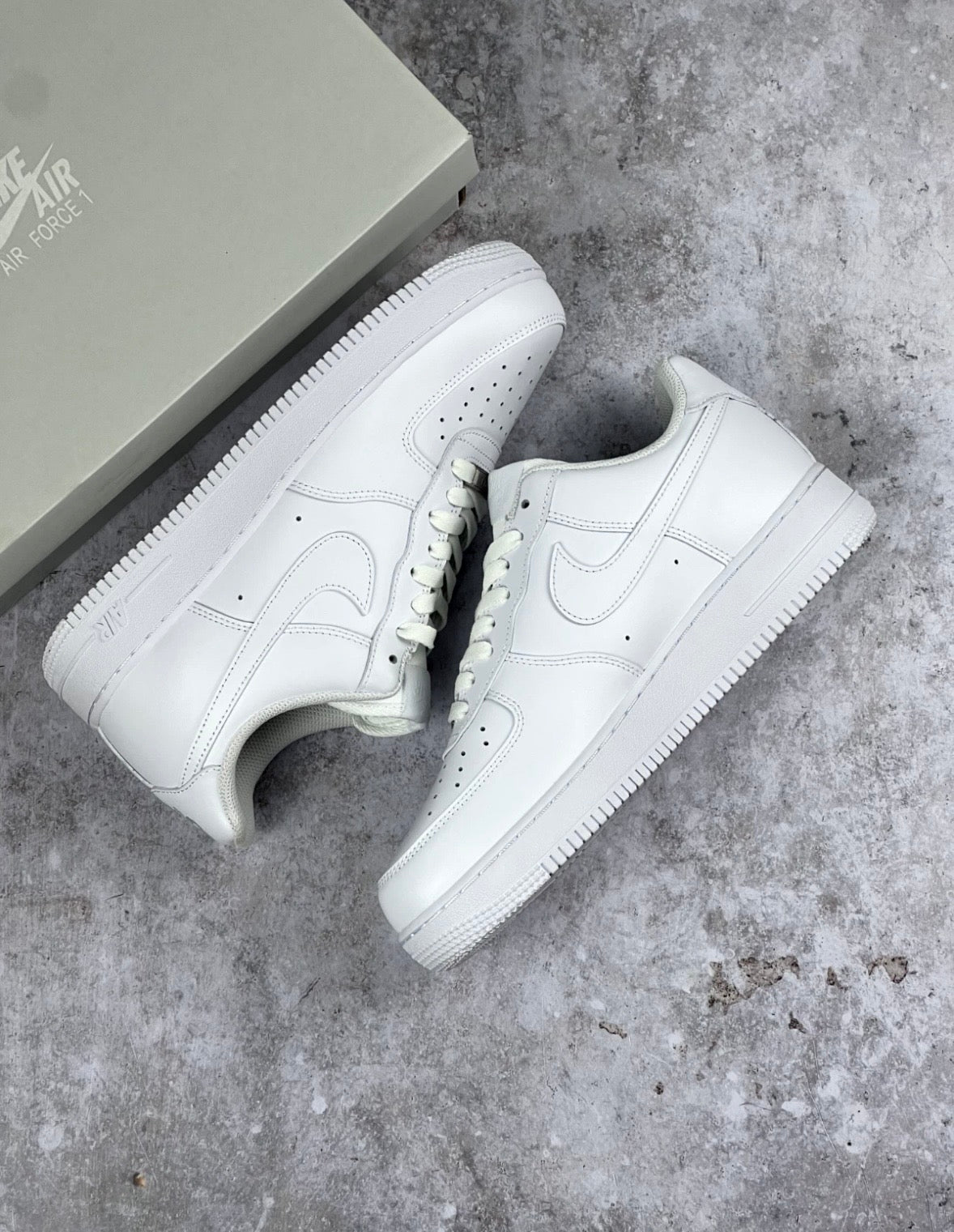 Nike Air Force 1 White